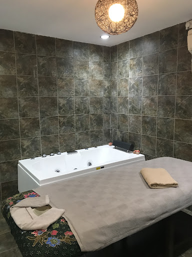 LIN & LING Beauty And Wellness Sdn.Bhd