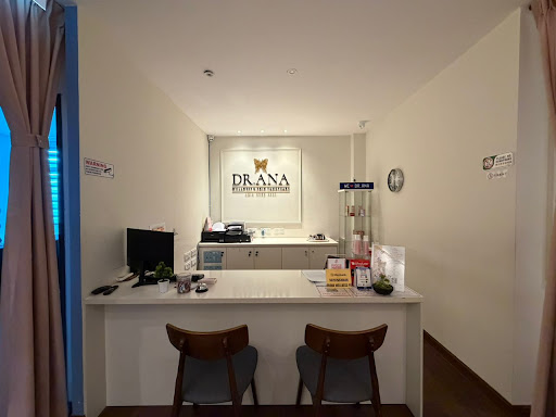 DR. ANA WELLNESS & SPA PARIT BUNTAR