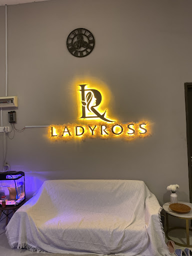 SPA BEKAM URUT TRADISIONAL LADYROSS BEAUTY SPA AND JAKUZZI