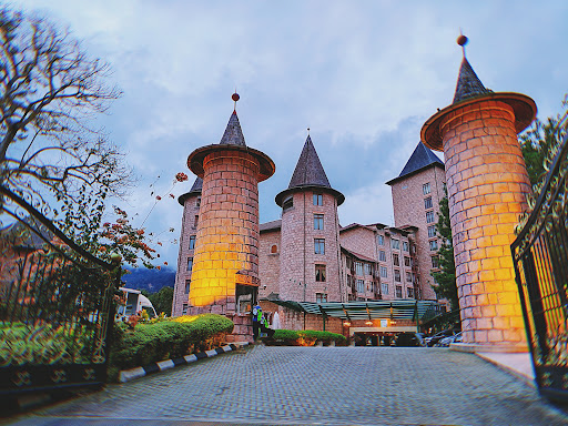 The Chateau Spa & Wellness Resort