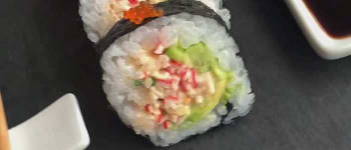 Succi: Foto Seni Moden dengan Warna Cerah – Inspirasi Gaya & Kreativiti